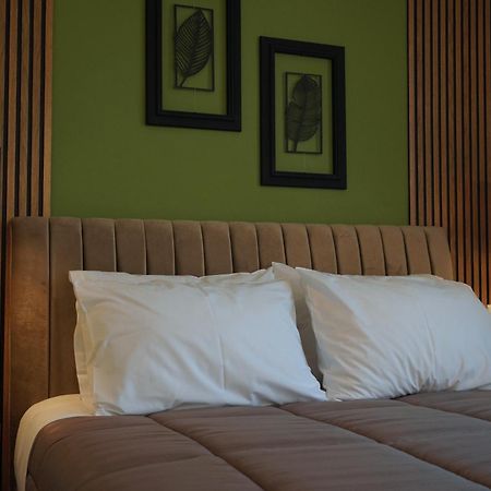 Homesweethome Apartments Tesalonika Bagian luar foto