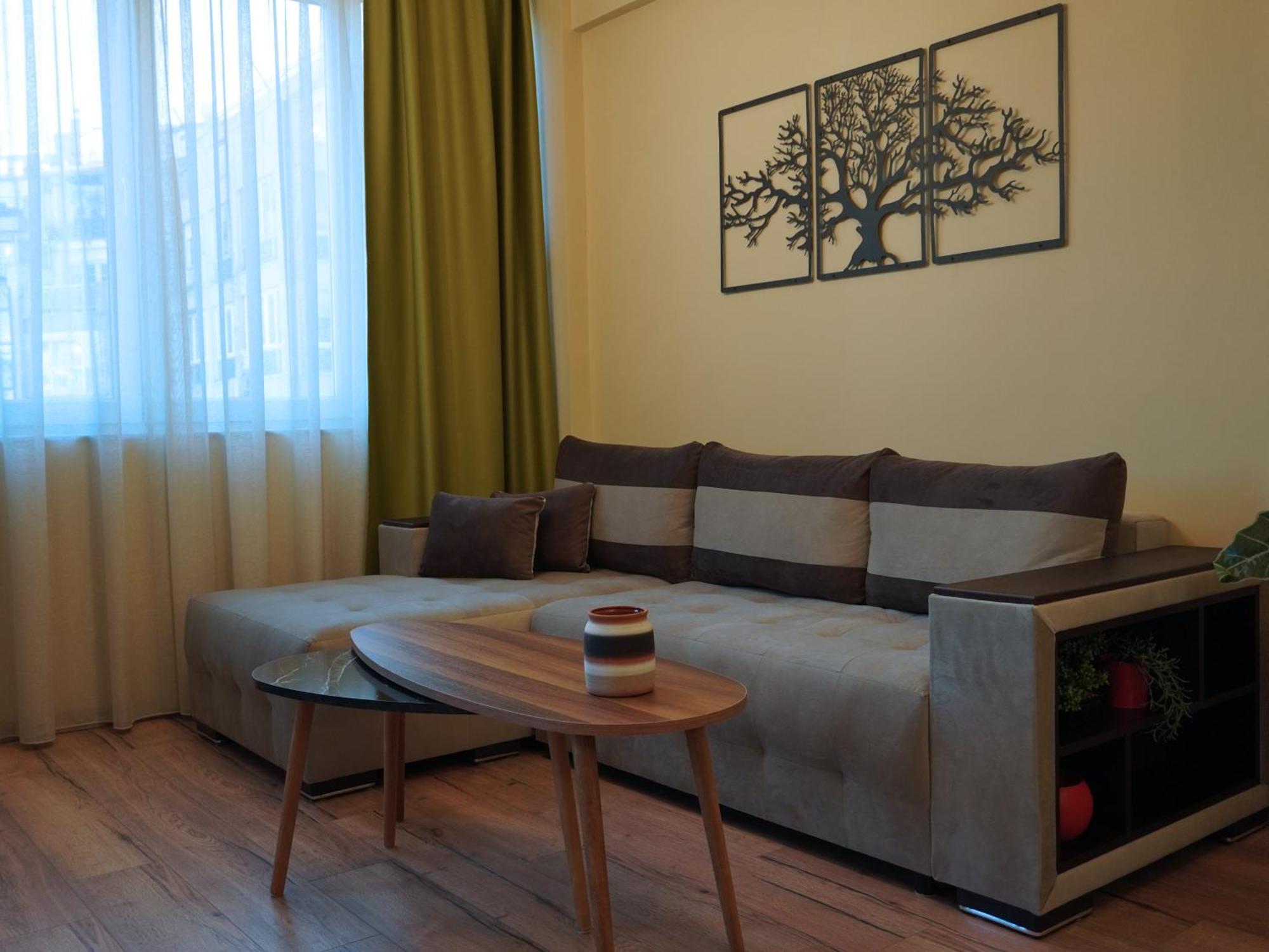 Homesweethome Apartments Tesalonika Bagian luar foto