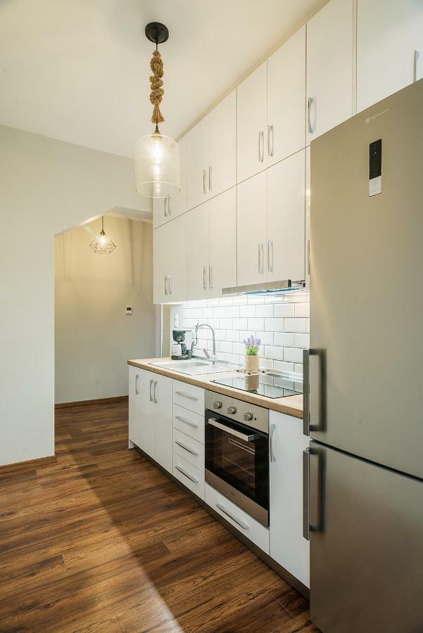Homesweethome Apartments Tesalonika Bagian luar foto